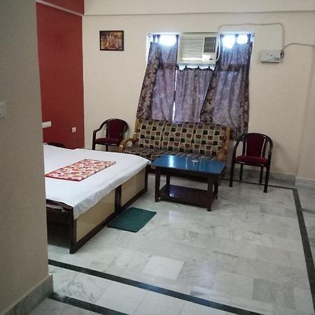Hotel Ridhi N Sidhi Bettiah エクステリア 写真
