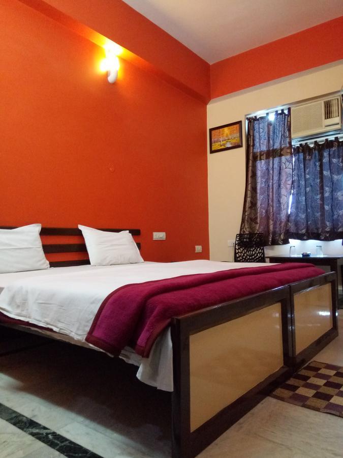 Hotel Ridhi N Sidhi Bettiah エクステリア 写真
