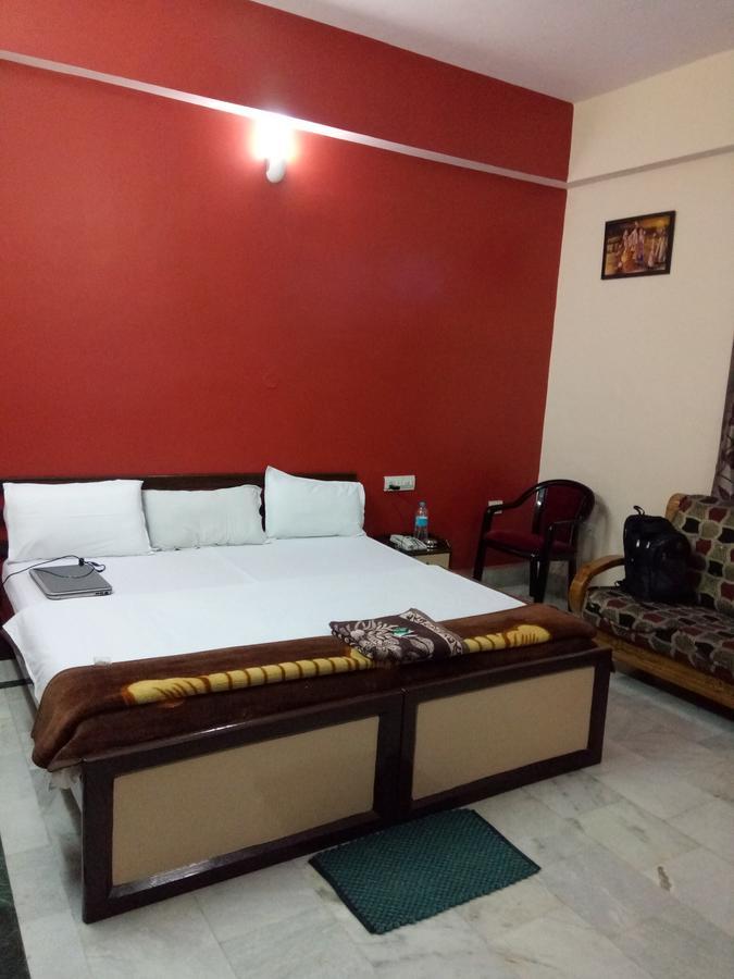 Hotel Ridhi N Sidhi Bettiah エクステリア 写真
